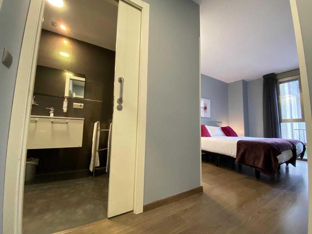 Gros City Apartments Сан-Себастьян Экстерьер фото