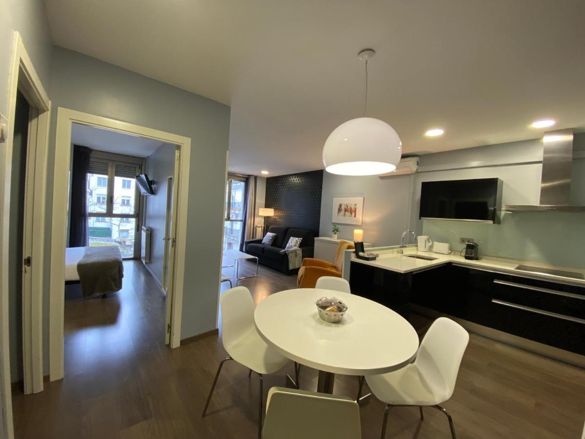 Gros City Apartments Сан-Себастьян Экстерьер фото