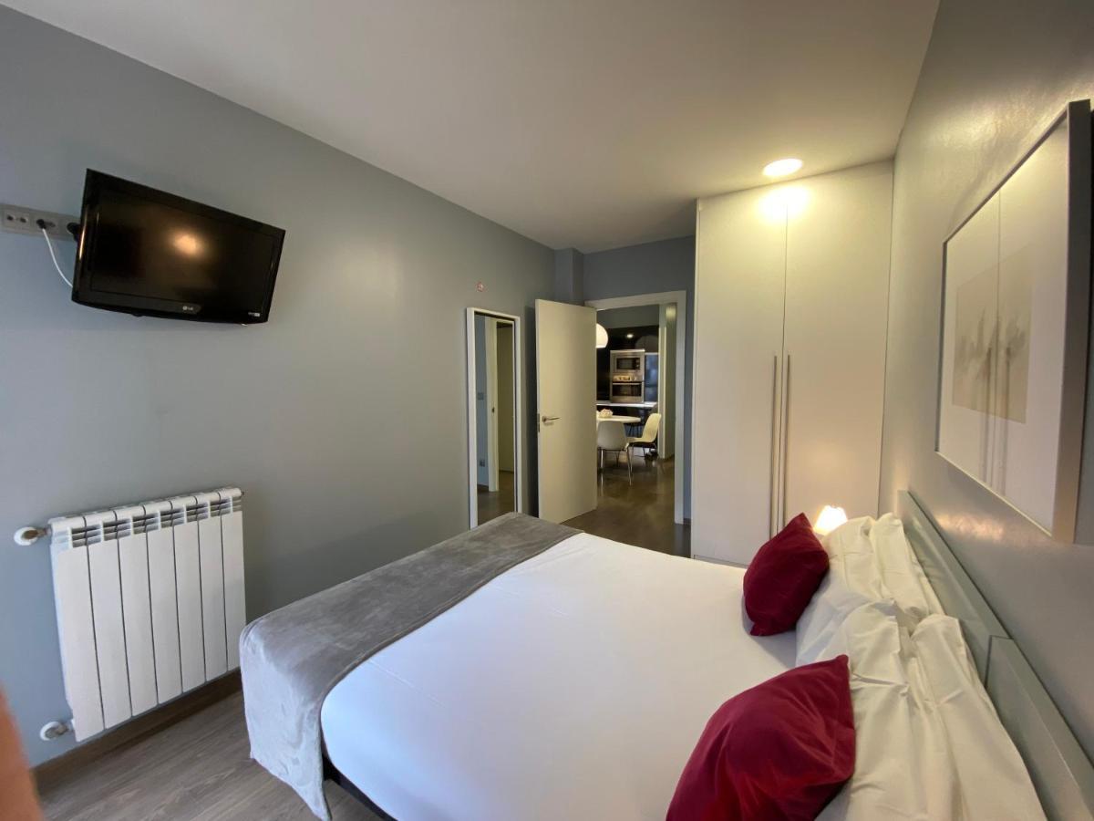 Gros City Apartments Сан-Себастьян Экстерьер фото